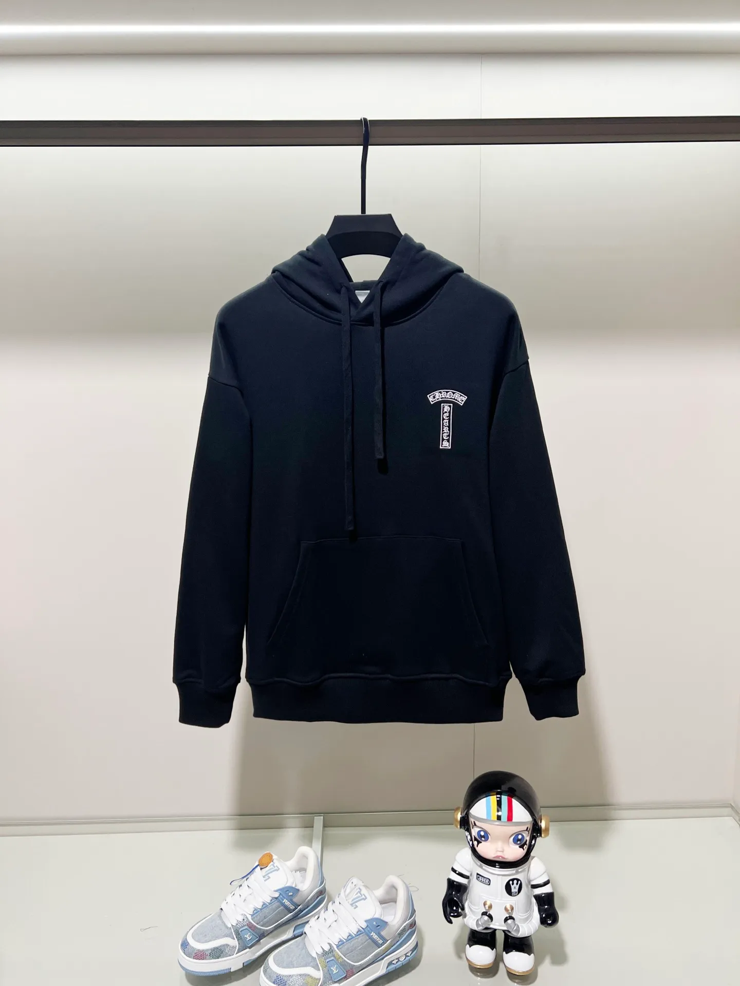 🅿️290 chrome hearts/Chrome Hearts 420g pure cotton hooded sweatshirt Classic Sanskrit letter LOGO embroidery on the front and back 🪡 Logo Official synchronization 1:1 original mold opening Fashion personality Versatile trend Pure original quality Original washed fabric Hang tag Collar label Washed wheat Complete with three labels Color: Black. White. Pink. Size: XS-L